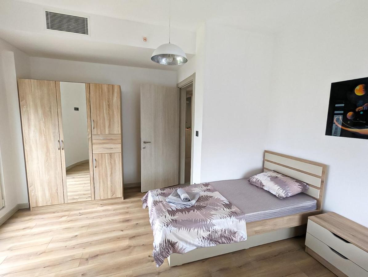 16Th Floor Sky View Condo With Pool And Fitness Skopje Exterior foto