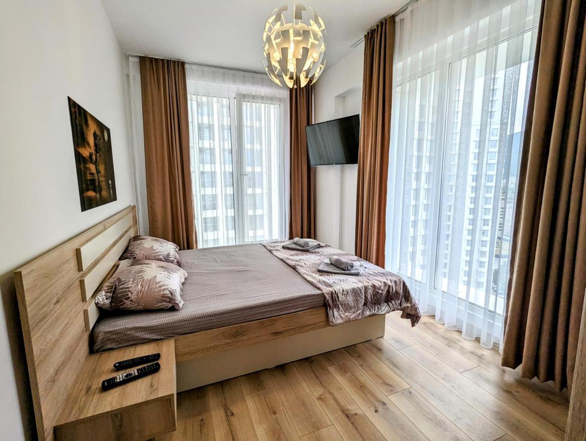 16Th Floor Sky View Condo With Pool And Fitness Skopje Exterior foto